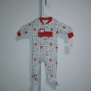 Carter's just one you
Size 3M